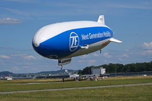 331 00727c Zeppelin